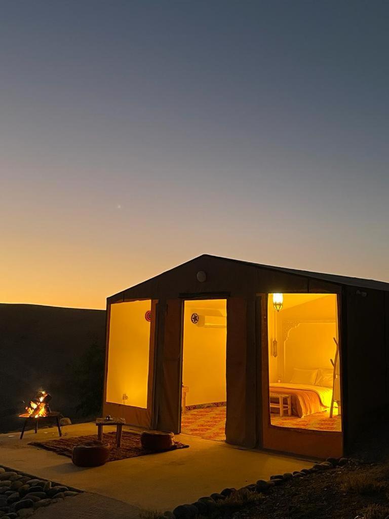 Luxury tent Agafay Desert